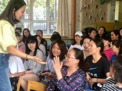 家園同心共筑，圓滿龍堡童年——龍之堡家庭教育成長中心開學第一課暨班級家長會圓滿舉行